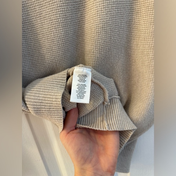 Tahari Women’s Sweater Beige Dolman 3/4 Sleeve Soft Waffle Knit - Picture 4 of 4